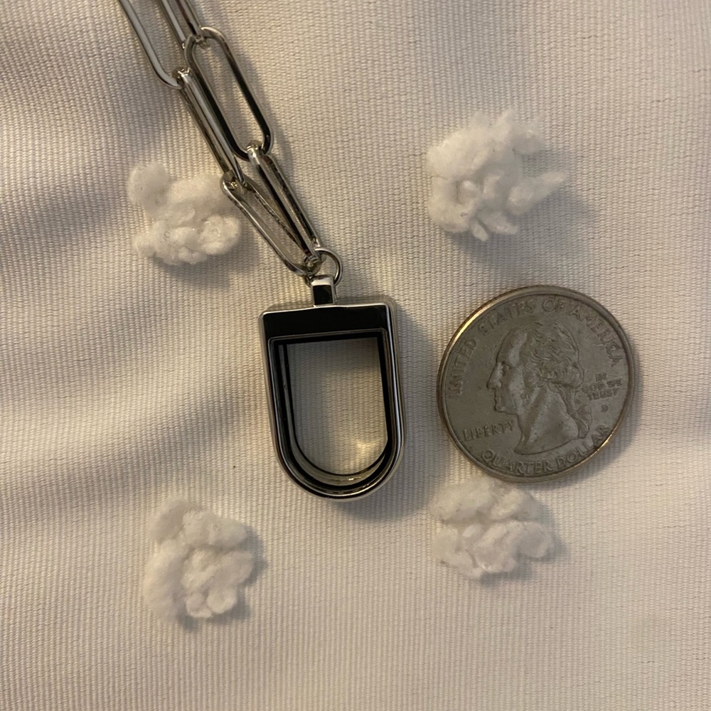 Origami Owl Silver Paperclip Necklace with U shaped hinged locket - Picture 2 of 2